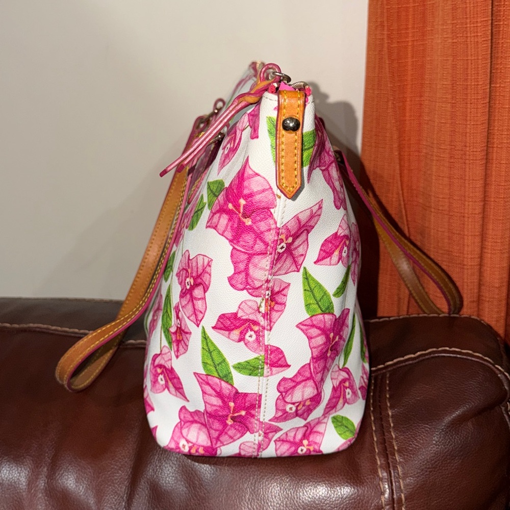 SOLD🔥🔥🔥Dooney & Bourke Pink Floral Zip Top Tote Shoulder Bag - Picture 4 of 14